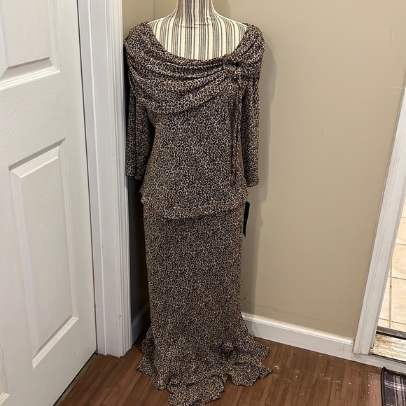 NWT MSK 2 Piece Skirt and Top Set Size Medium - Picture 1 of 8